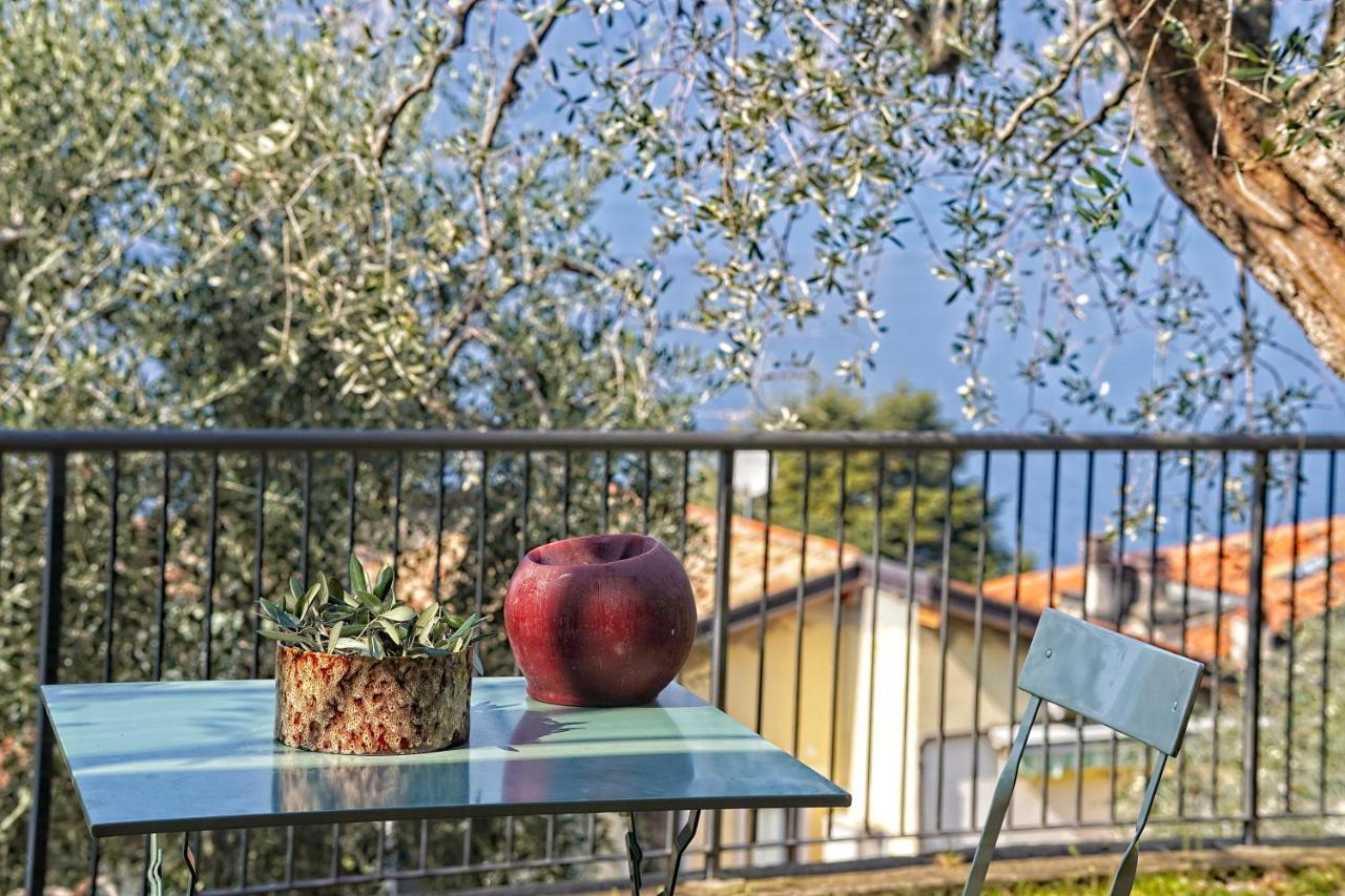 Ca De L'Angelon -- Vittoria House Villa Brenzone sul Garda Exterior photo